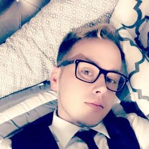 Meet your Posher, Gregory